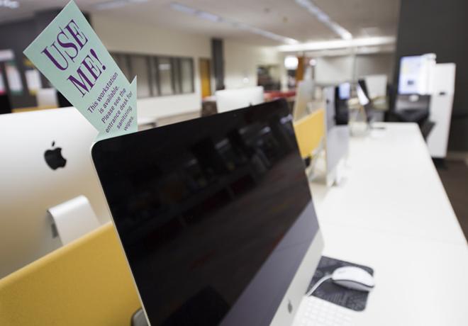 Available iMac workstations in the Woodruff Library